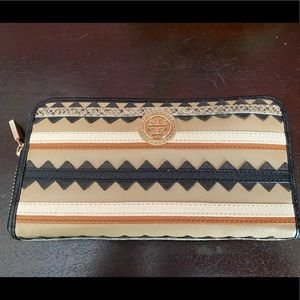 Tory Burch Robinson wallet